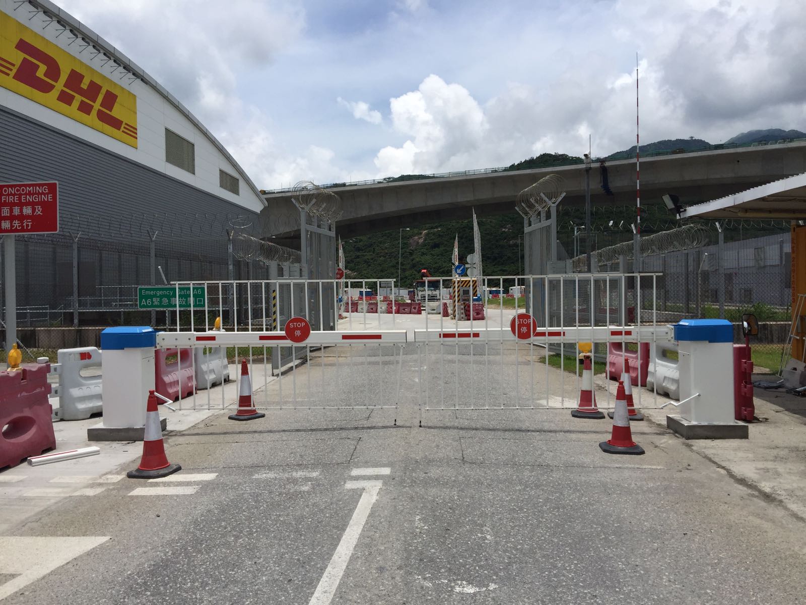 shine_union_Sungate_Smart Parking Airport in Hong Kong.jpg
